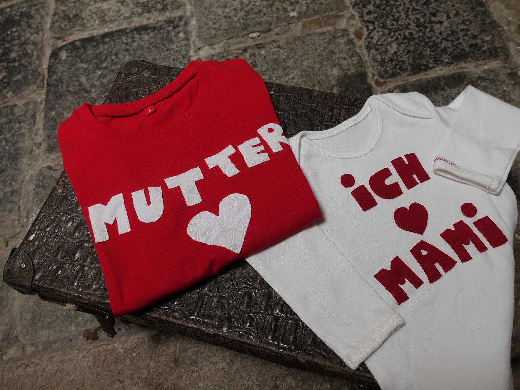 Body mit Wort, langarm