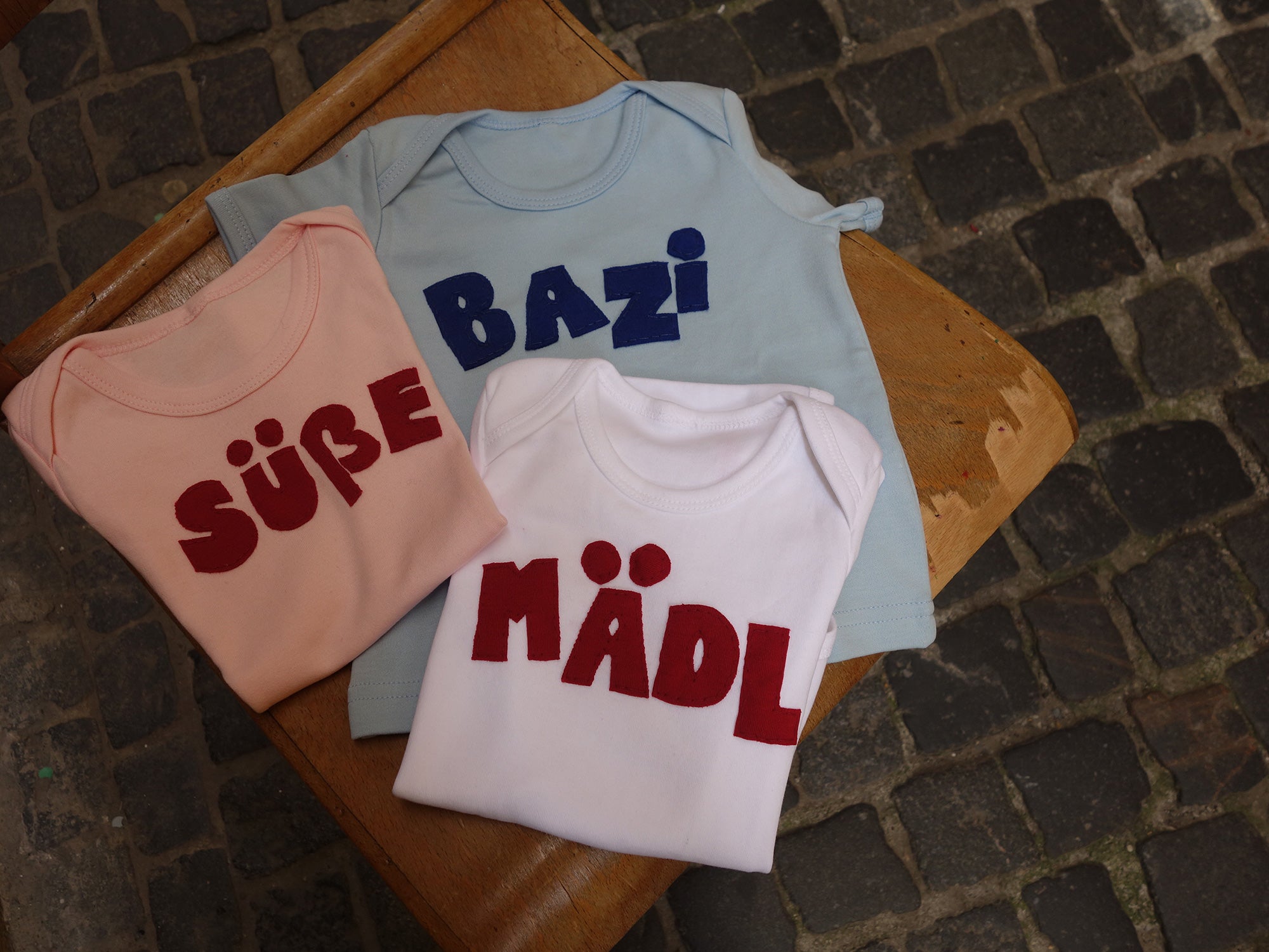 T-Shirt mit Wort, kurzarm